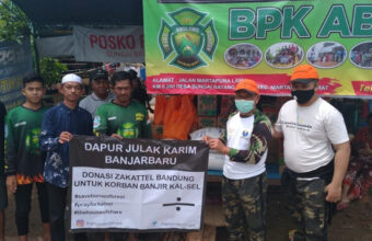 Dapur Julak Karim Banjar Baru – Donasi Zakatel untuk KalSel