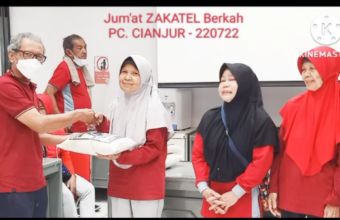 Pendistribusian Santunan Beras dari ZAKATEL kepada Anggota P2TEL (Pra Sejahtera)